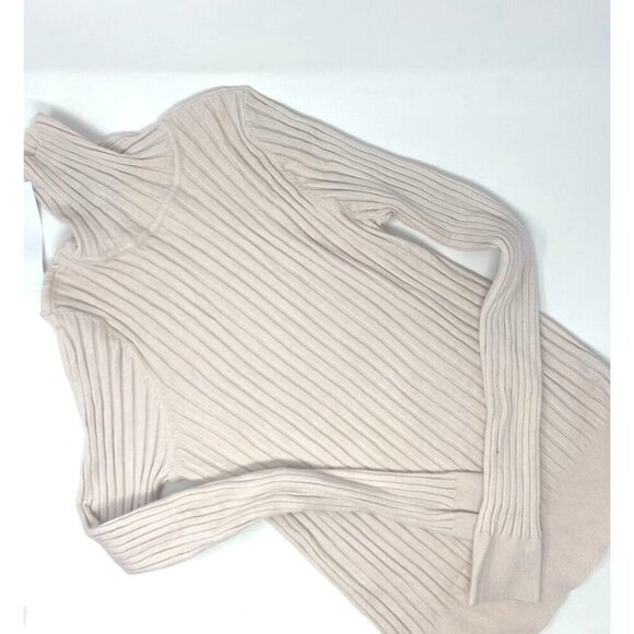 Gilli Ribbed Turtleneck Fitted Top Beige Size Large NWT. B20 - Picture 1 of 7